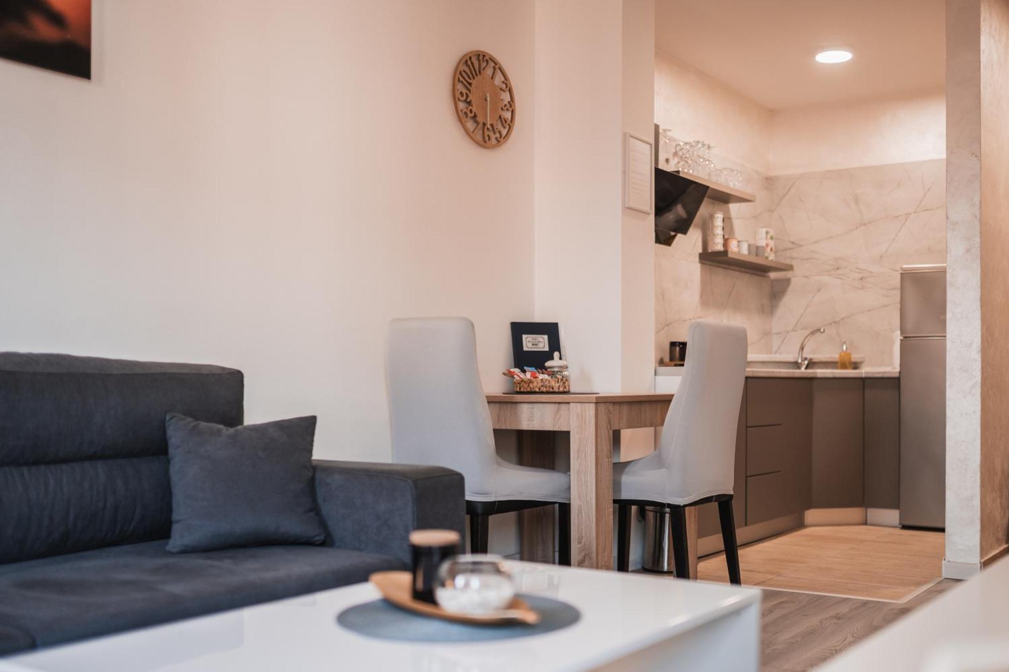 דובוי Apartman Centar מראה חיצוני תמונה
