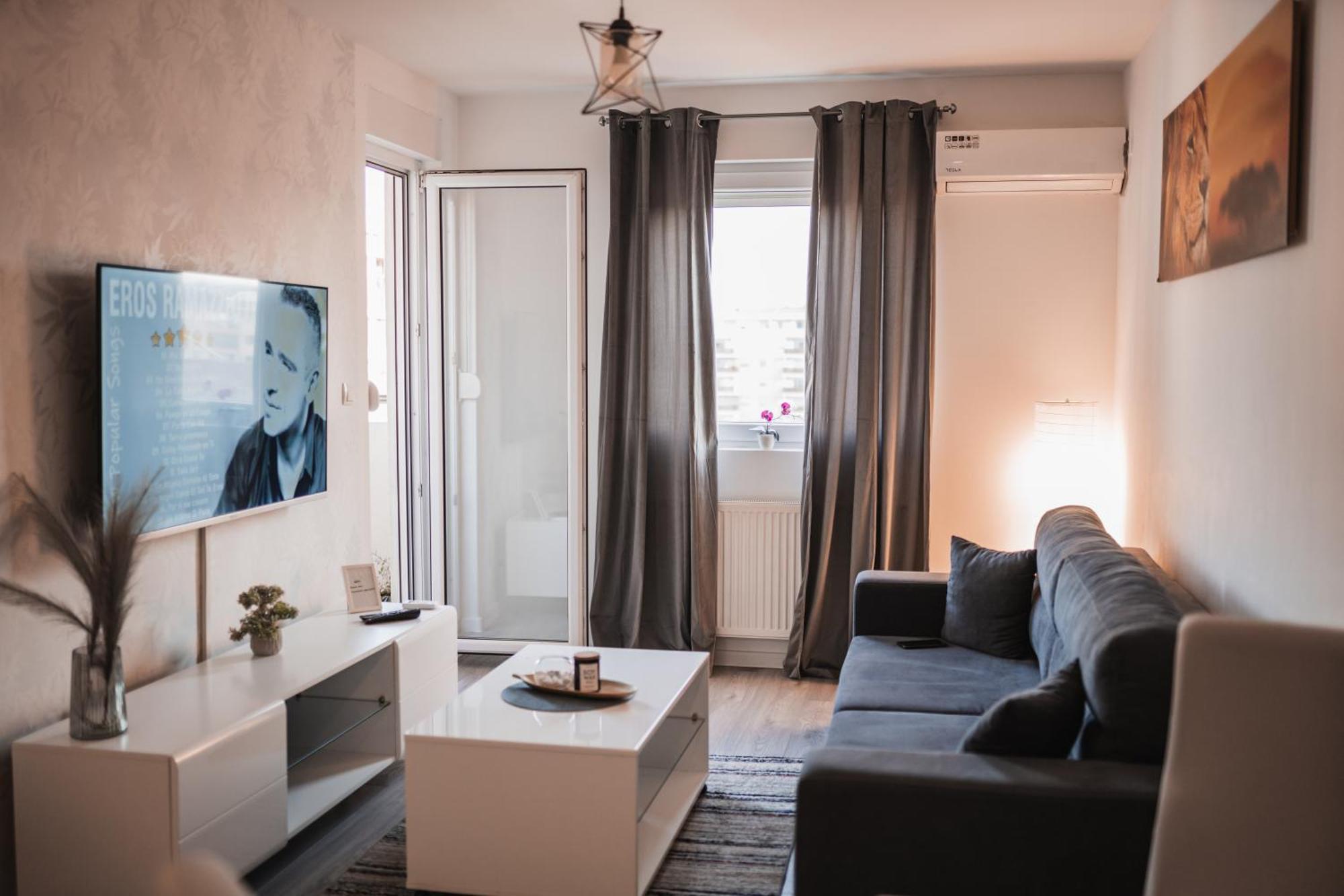 דובוי Apartman Centar מראה חיצוני תמונה
